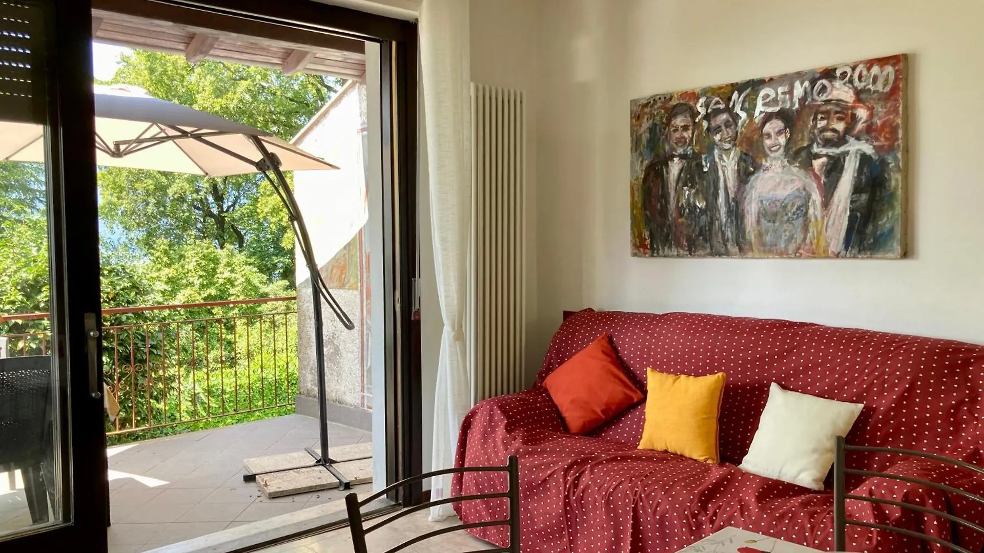 Casa Dell'Artista Villa Luino 0*,